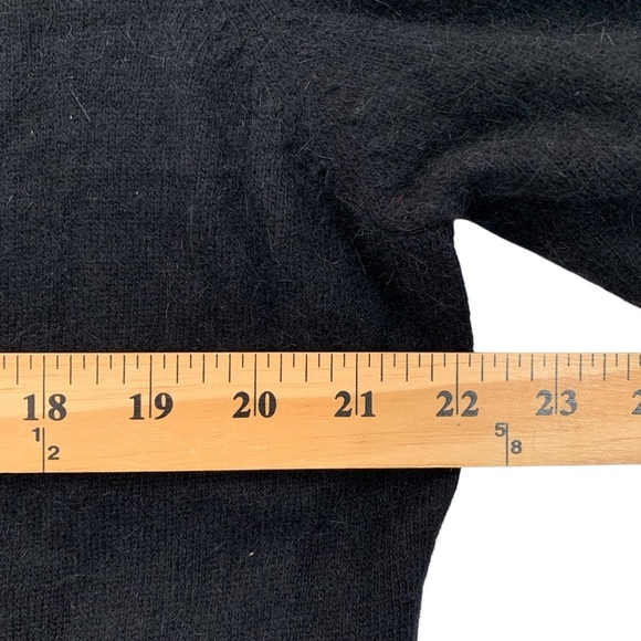 Gloria Vanderbilt Cardigan Sweater Womens XL Black Angora Rabbit Lambswool Vtg - Picture 3 of 6